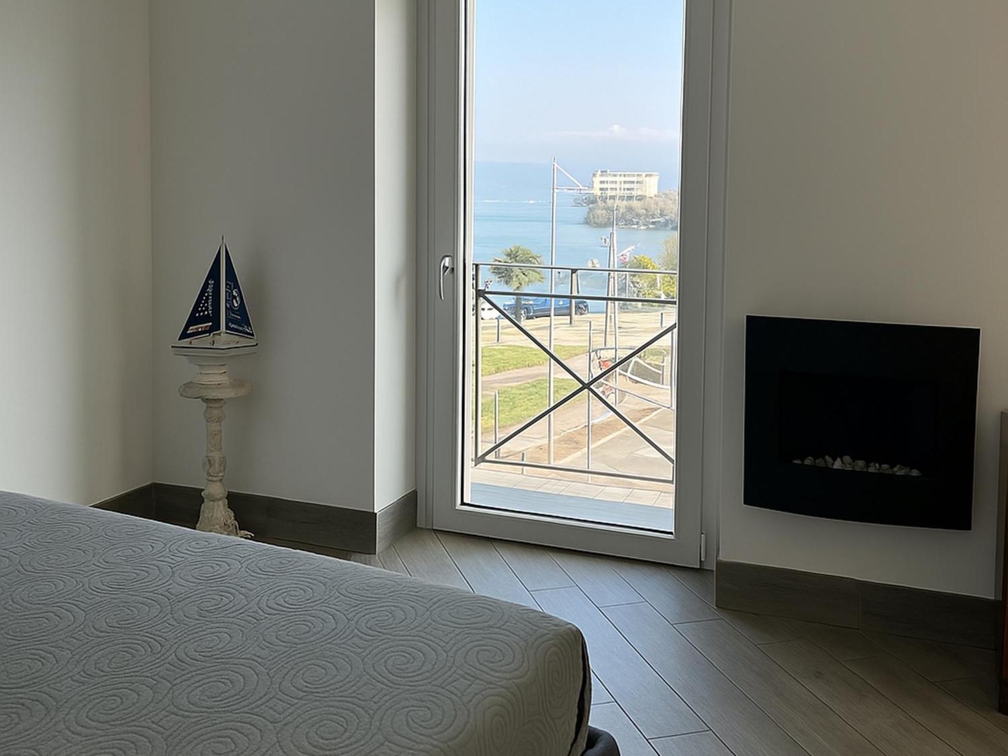 Relais Al Porto Ξενοδοχείο Πεσκιέρα ντελ Γκάρντα Εξωτερικό φωτογραφία