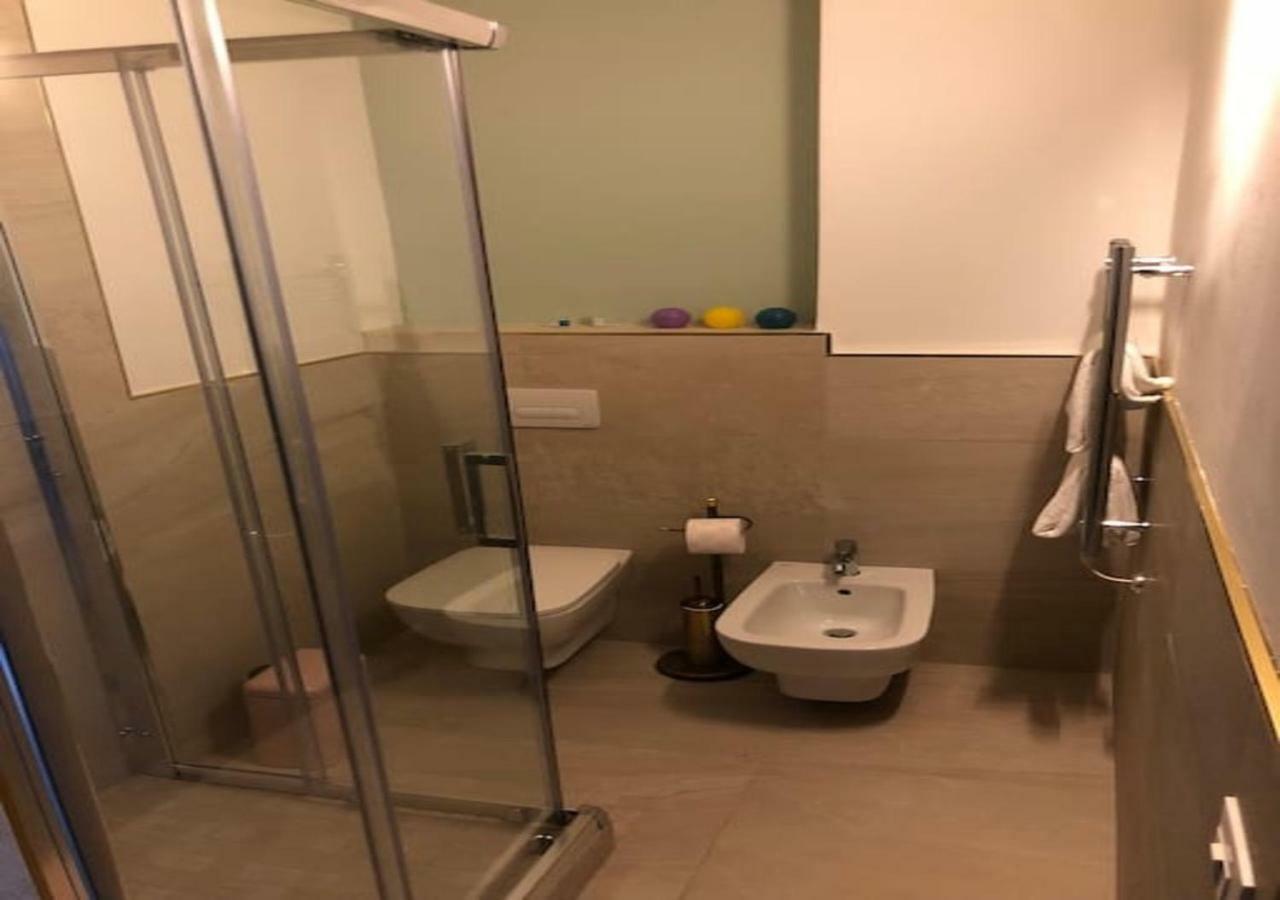 Relais Al Porto Ξενοδοχείο Πεσκιέρα ντελ Γκάρντα Εξωτερικό φωτογραφία